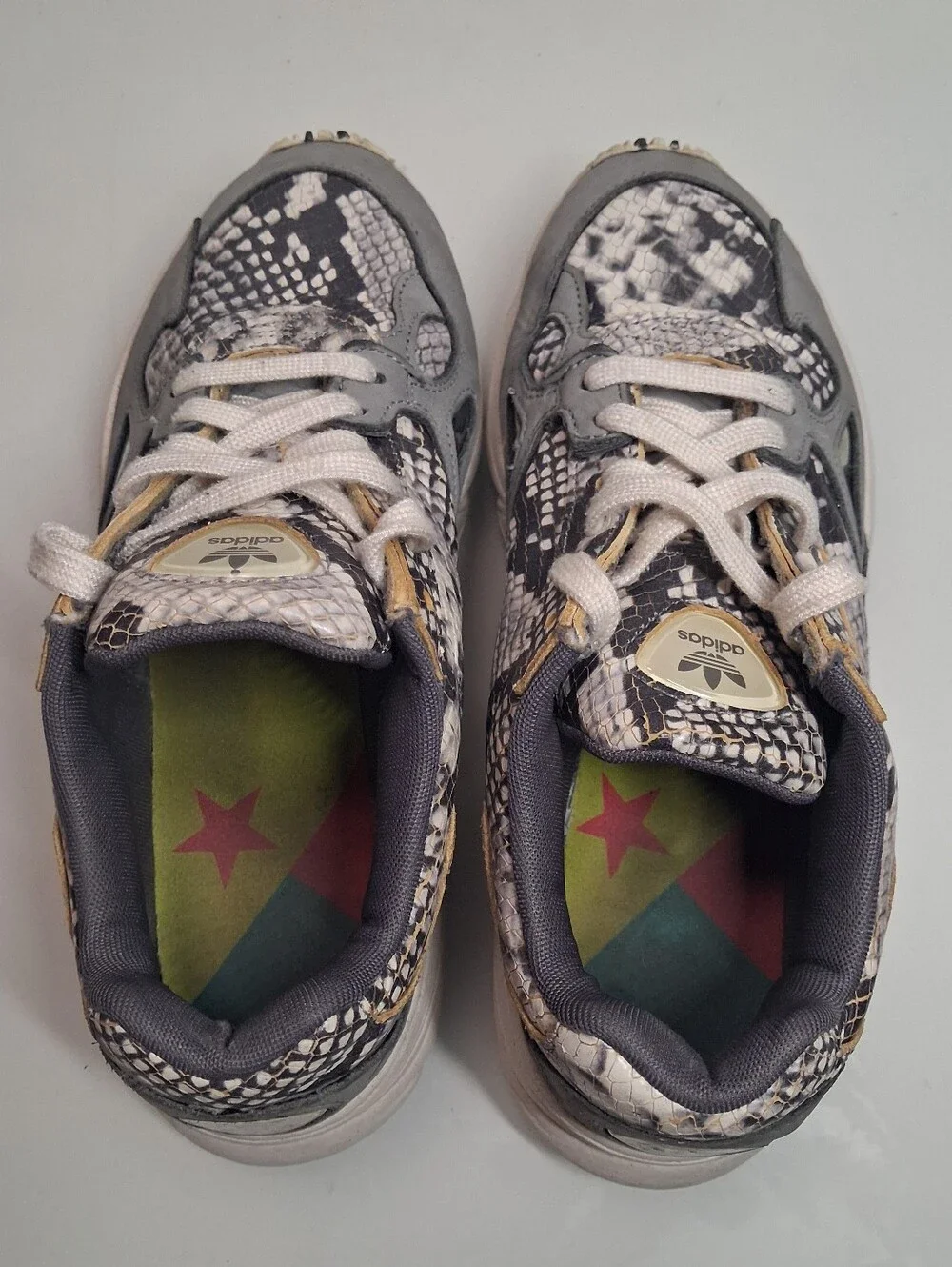 Adidas Womens Falcon W EH0192 Gray Graphic Print Lace Up Shoes Size 9 Pre-owned